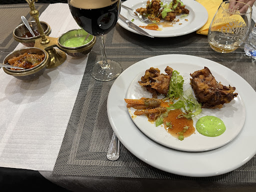 Taj Indian Cuisine · Fotos 7